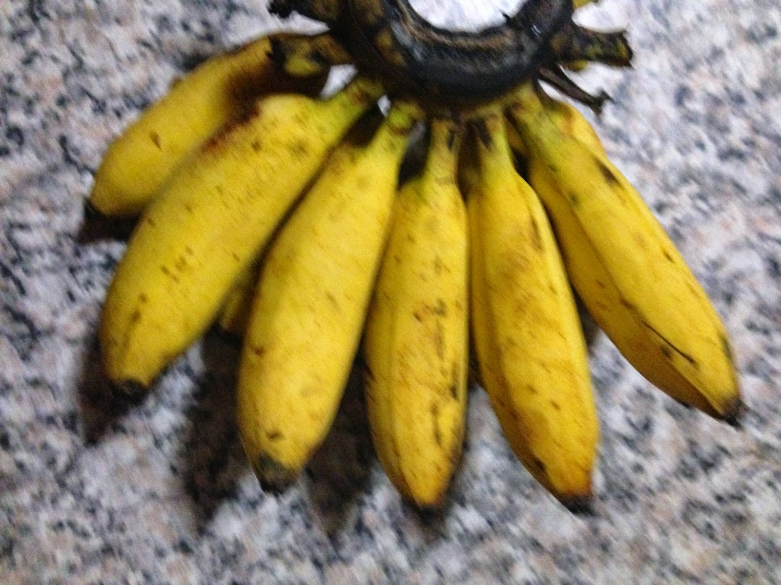 Berangan pisang Local bananas: